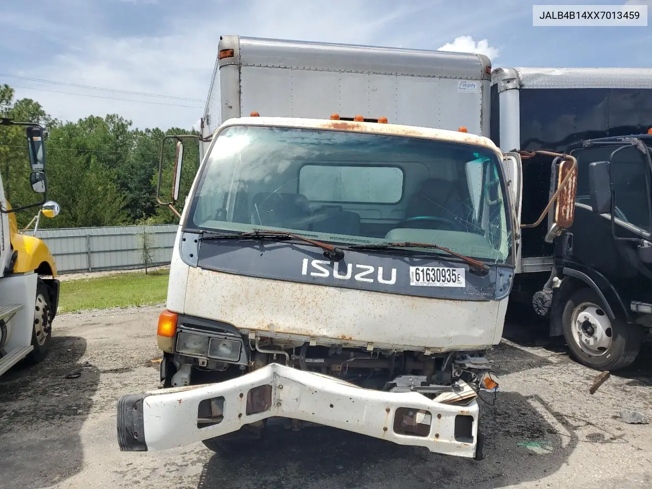 1999 Isuzu Npr VIN: JALB4B14XX7013459 Lot: 61630935
