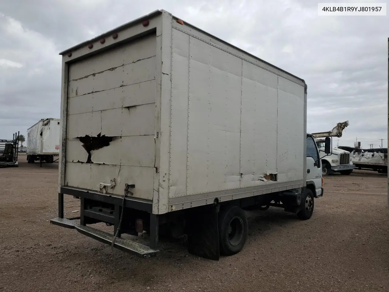2000 Isuzu Npr VIN: 4KLB4B1R9YJ801957 Lot: 53540675