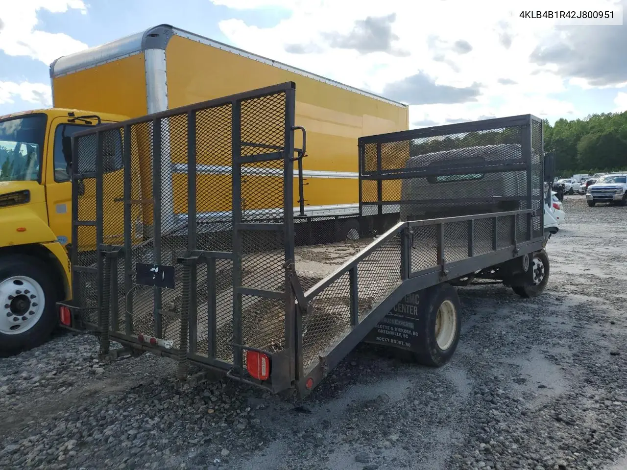 2002 Isuzu Npr VIN: 4KLB4B1R42J800951 Lot: 55808875