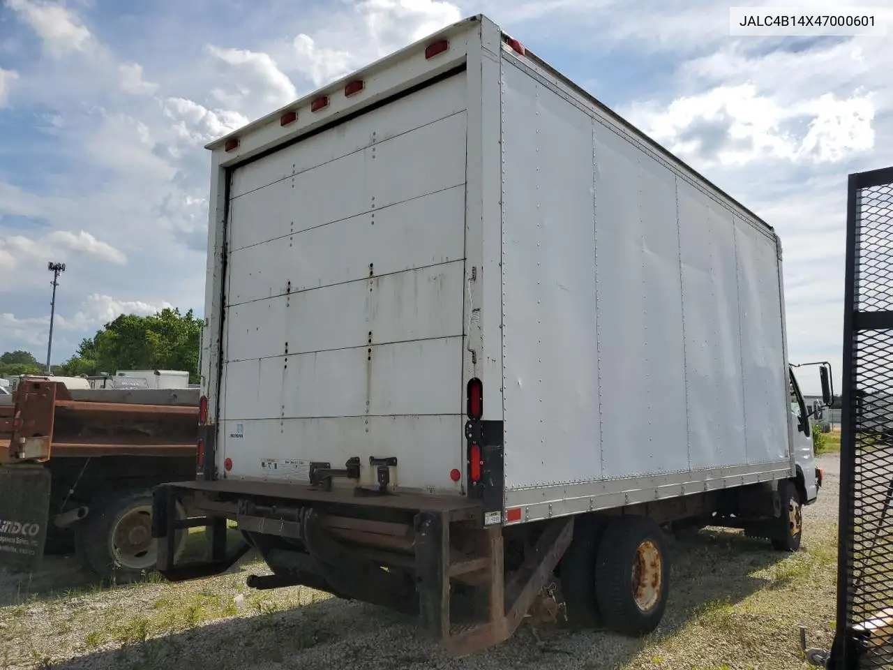 2004 Isuzu Npr VIN: JALC4B14X47000601 Lot: 62440175