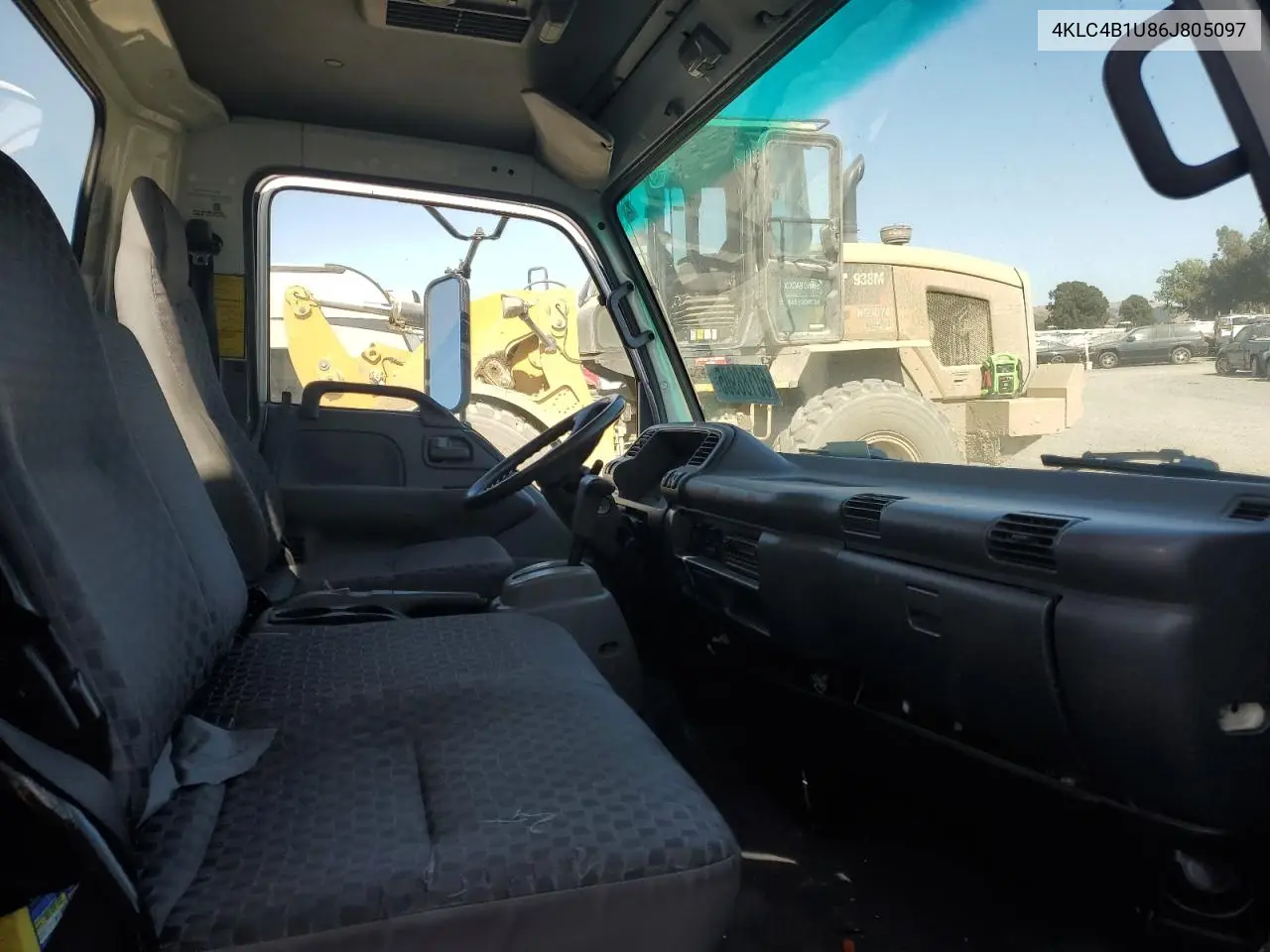 2006 Isuzu Npr VIN: 4KLC4B1U86J805097 Lot: 60188905