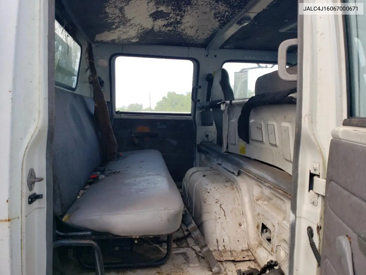 2006 Isuzu Npr VIN: JALC4J16067000671 Lot: 61511065
