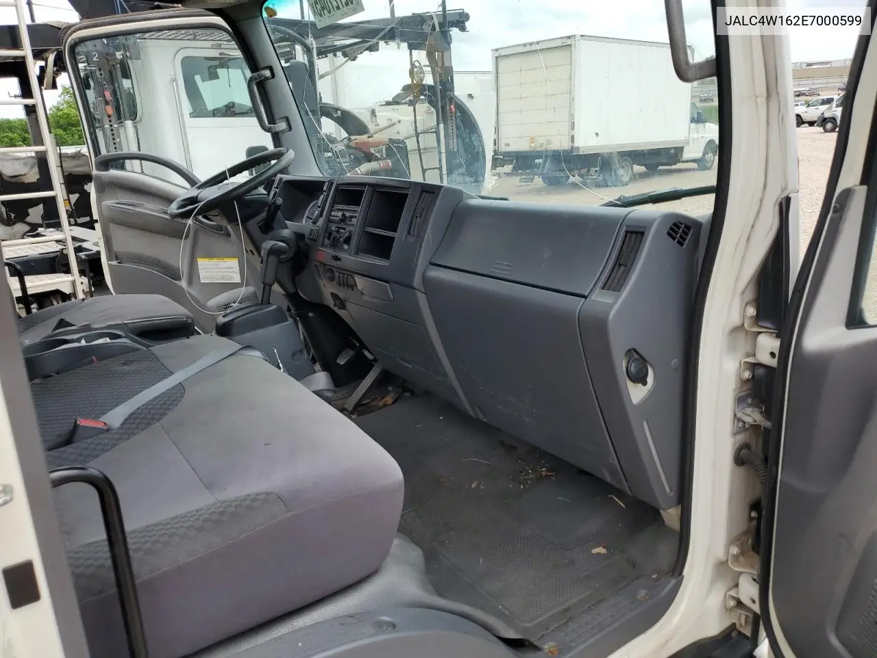2014 Isuzu Npr Hd Box Truck VIN: JALC4W162E7000599 Lot: 52727045