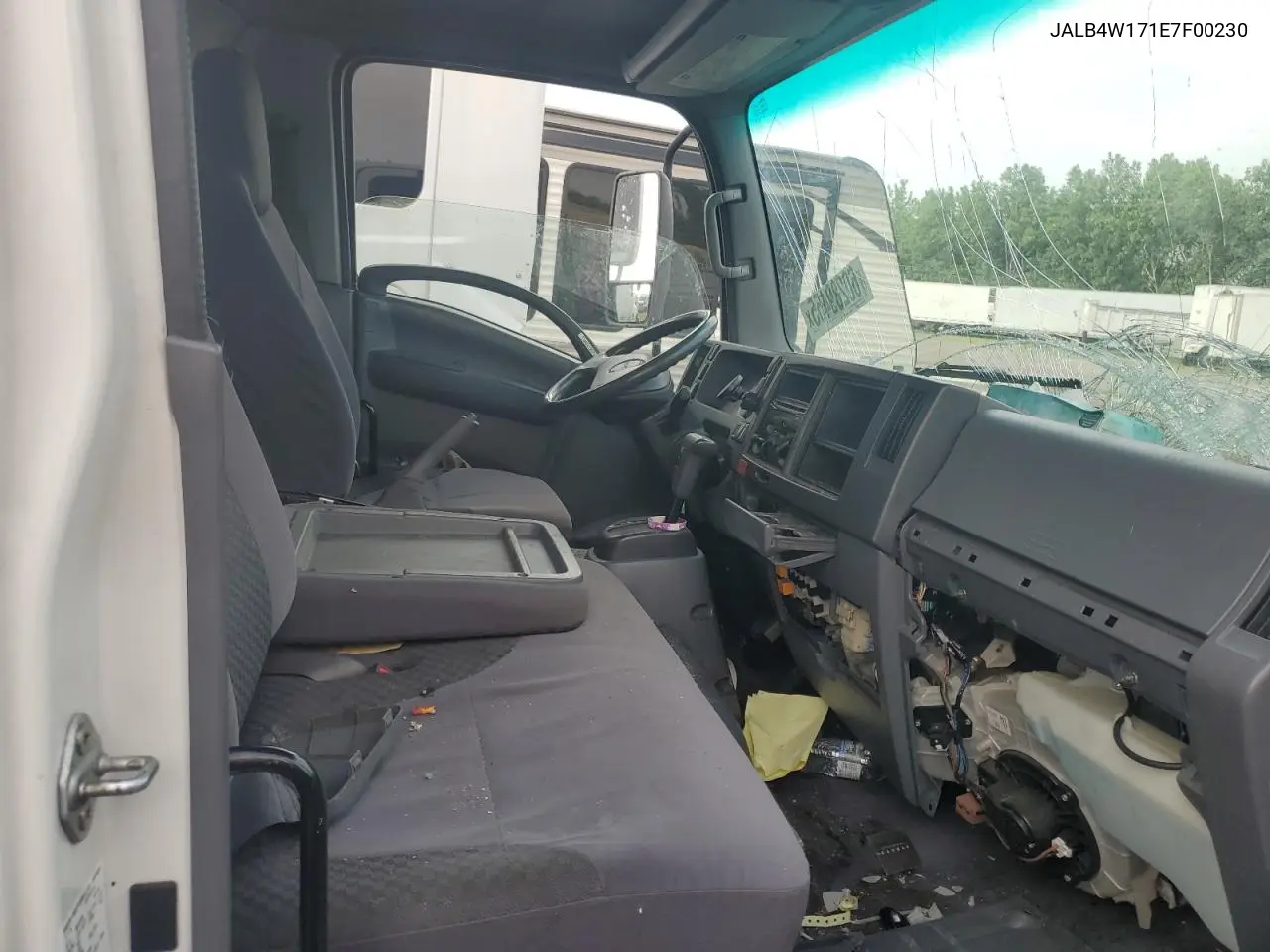 2014 Isuzu Npr VIN: JALB4W171E7F00230 Lot: 60289455