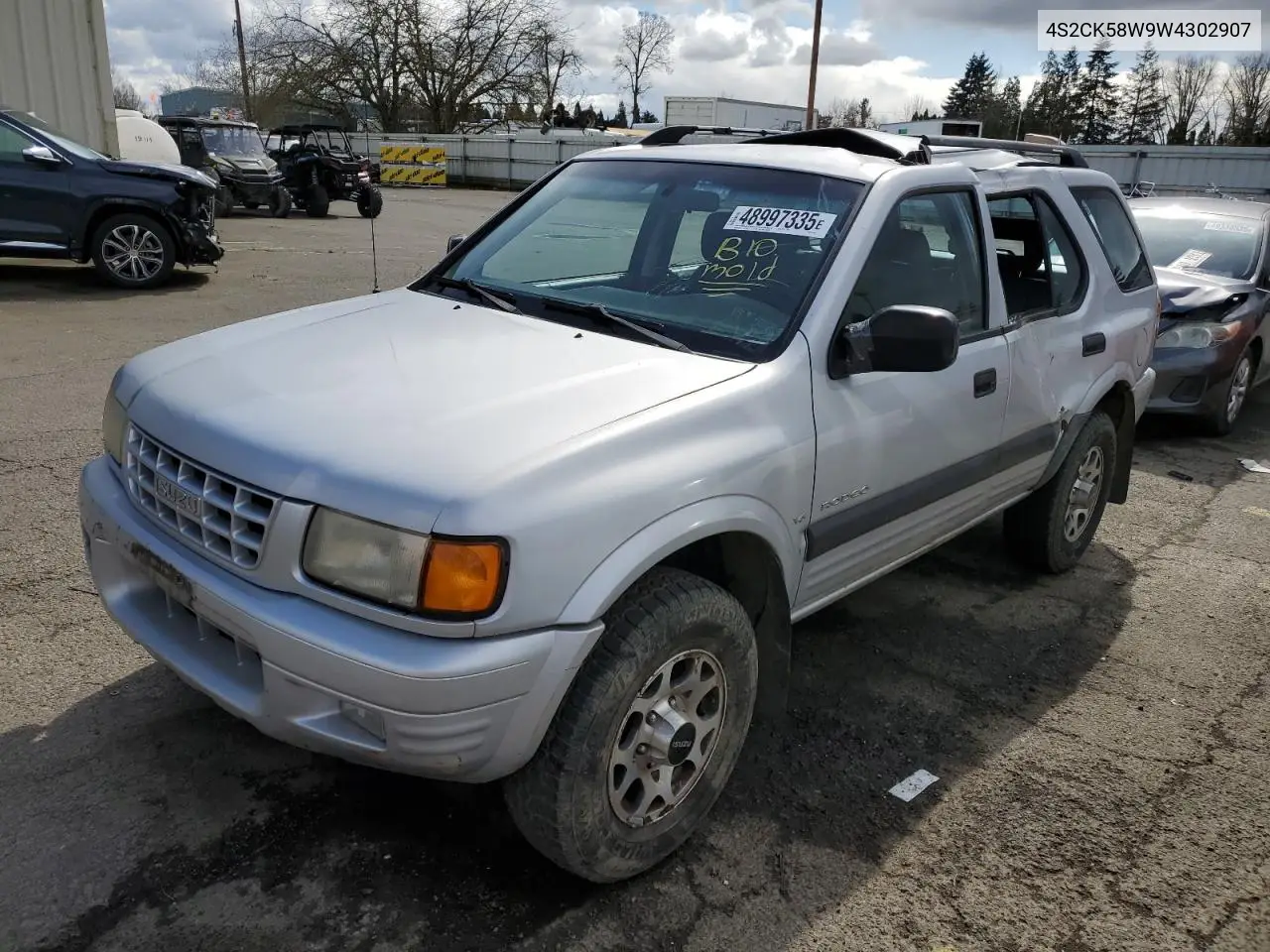 1998 Isuzu Rodeo S VIN: 4S2CK58W9W4302907 Lot: 48997335