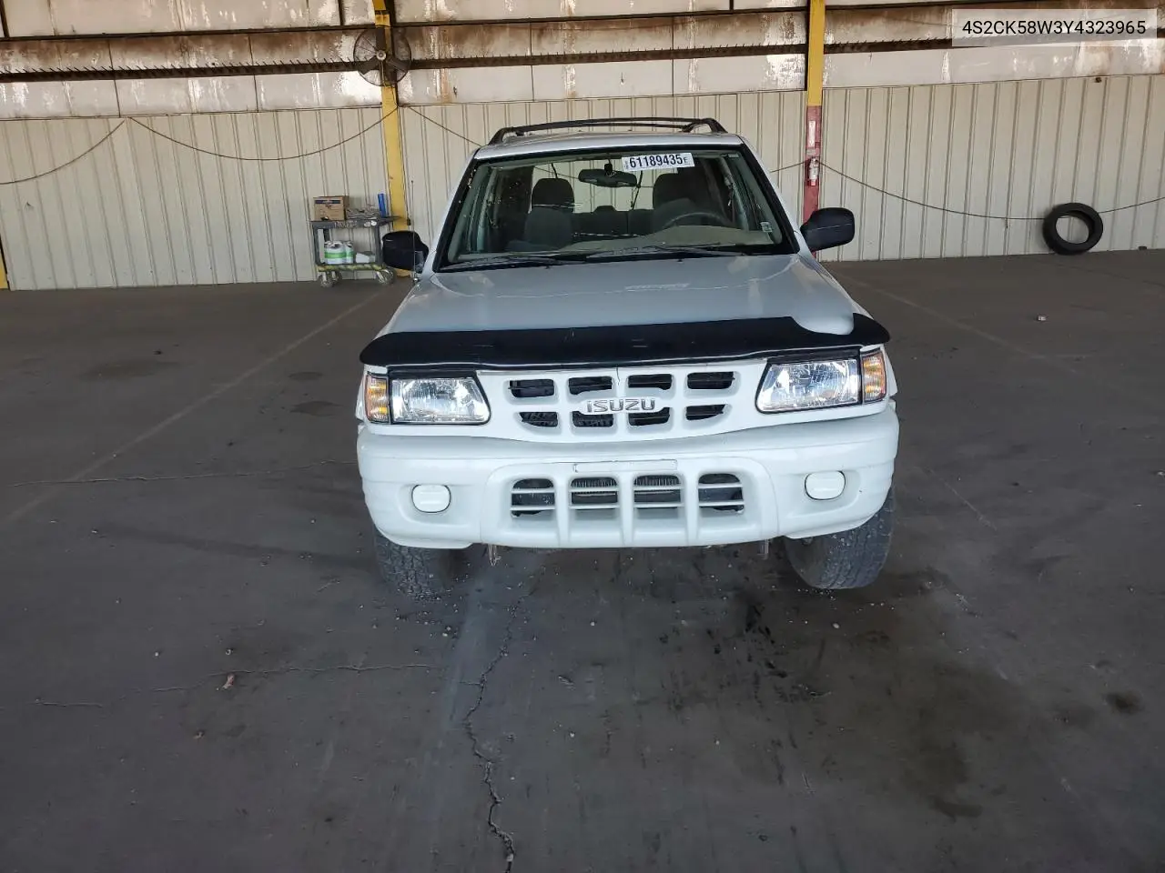 2000 Isuzu Rodeo S VIN: 4S2CK58W3Y4323965 Lot: 61189435