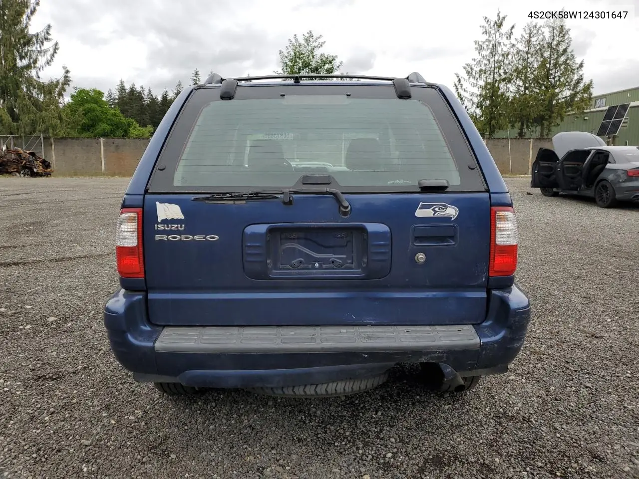 2002 Isuzu Rodeo S VIN: 4S2CK58W124301647 Lot: 56973895