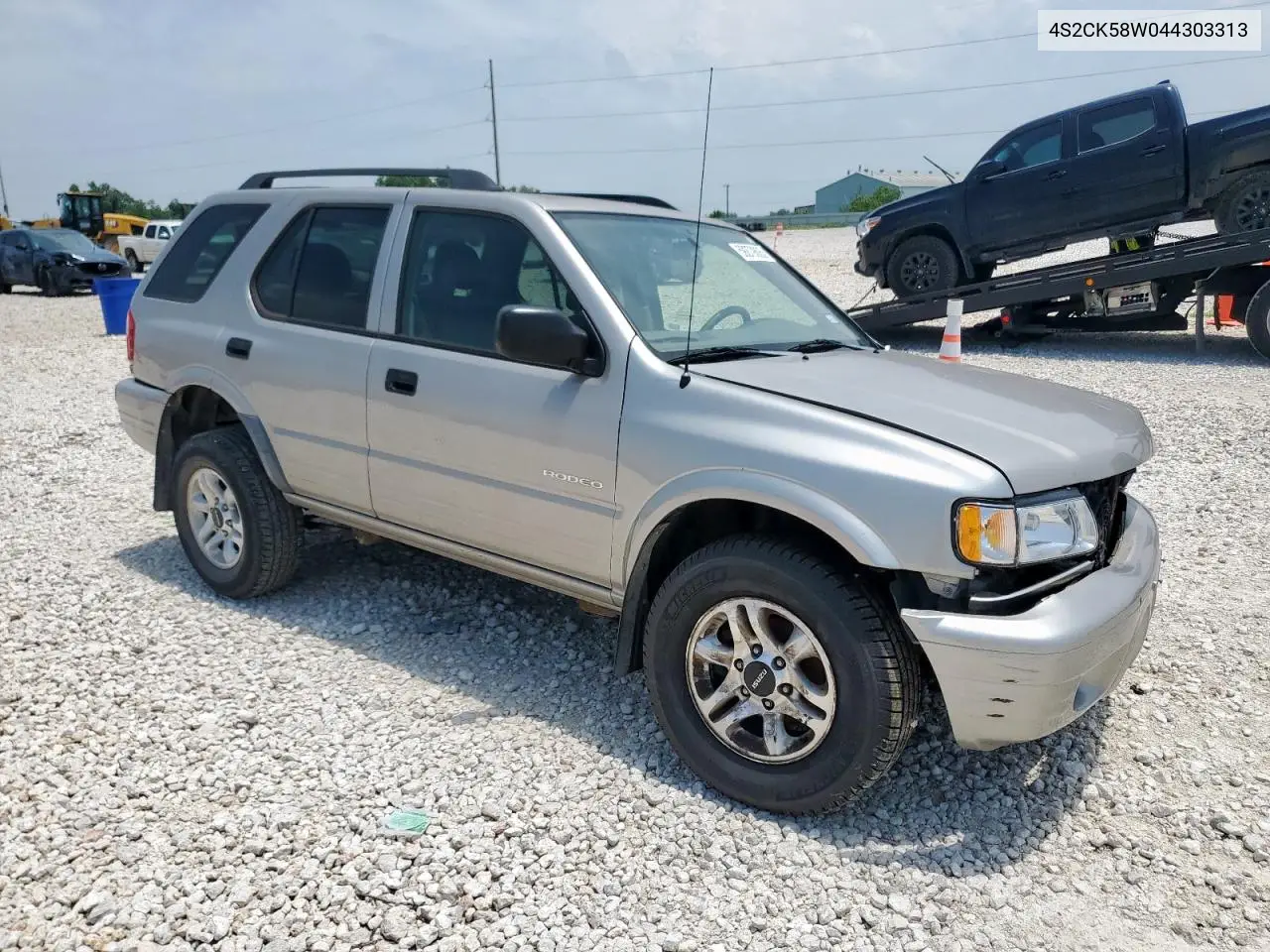 2004 Isuzu Rodeo S VIN: 4S2CK58W044303313 Lot: 59279805