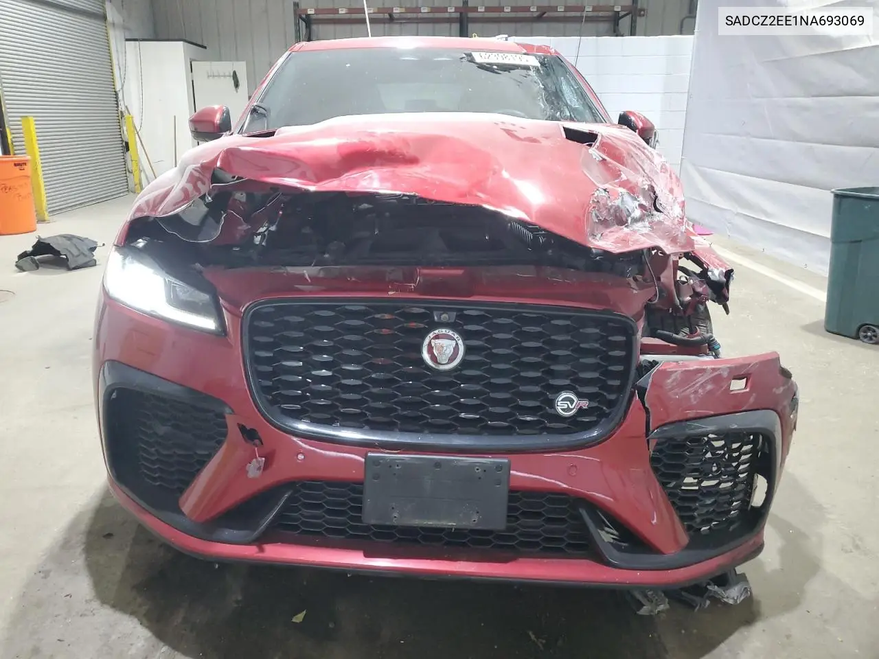 2022 Jaguar F-Pace Svr VIN: SADCZ2EE1NA693069 Lot: 62398195