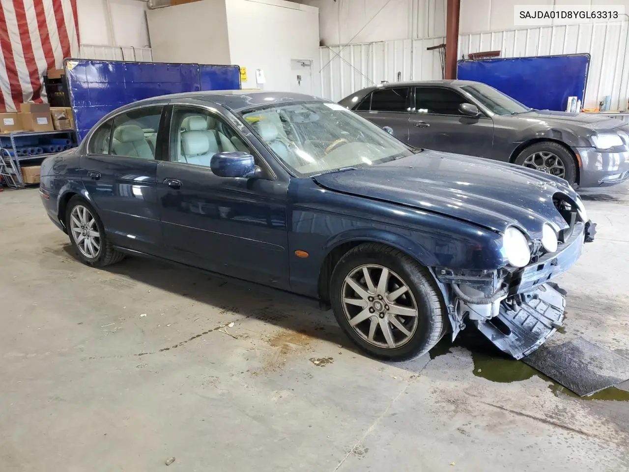 2000 Jaguar S-Type VIN: SAJDA01D8YGL63313 Lot: 63112395