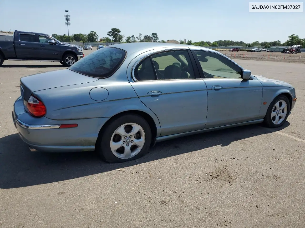 2002 Jaguar S-Type VIN: SAJDA01N82FM37027 Lot: 60740595
