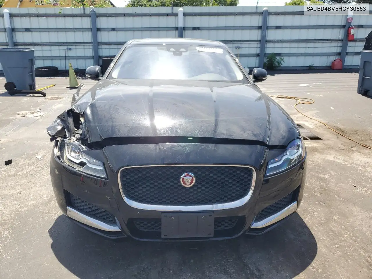 sajbd4bv5hcy30563 SAJBD4BV5HCY30563 2017 Jaguar Xf Premium
