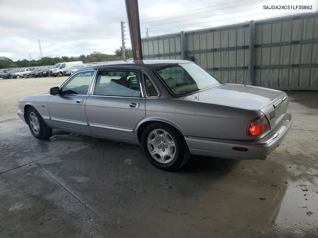 2001 Jaguar Vandenplas VIN: SAJDA24C51LF35862 Lot: 42030125