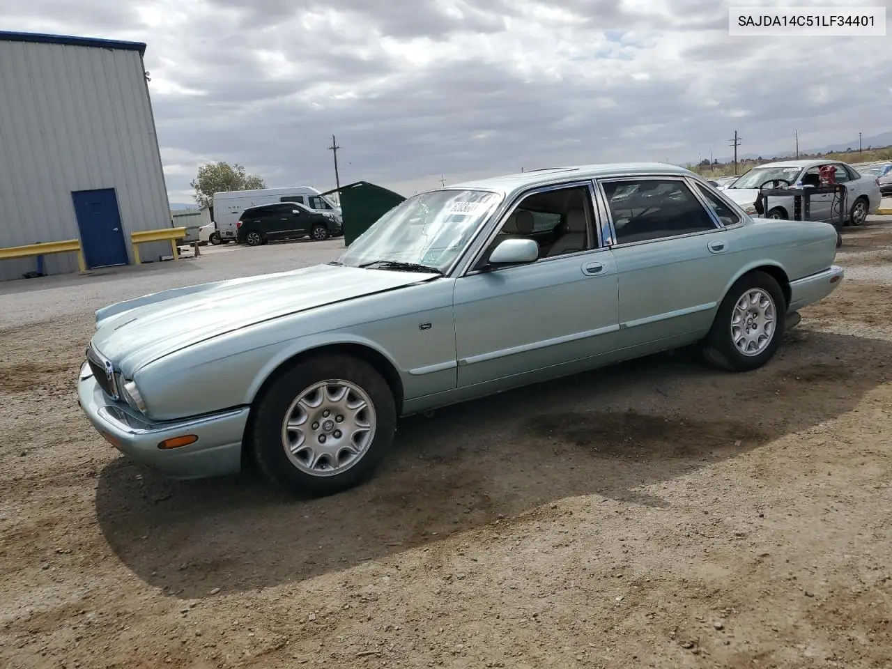2001 Jaguar Xj8 VIN: SAJDA14C51LF34401 Lot: 62036015
