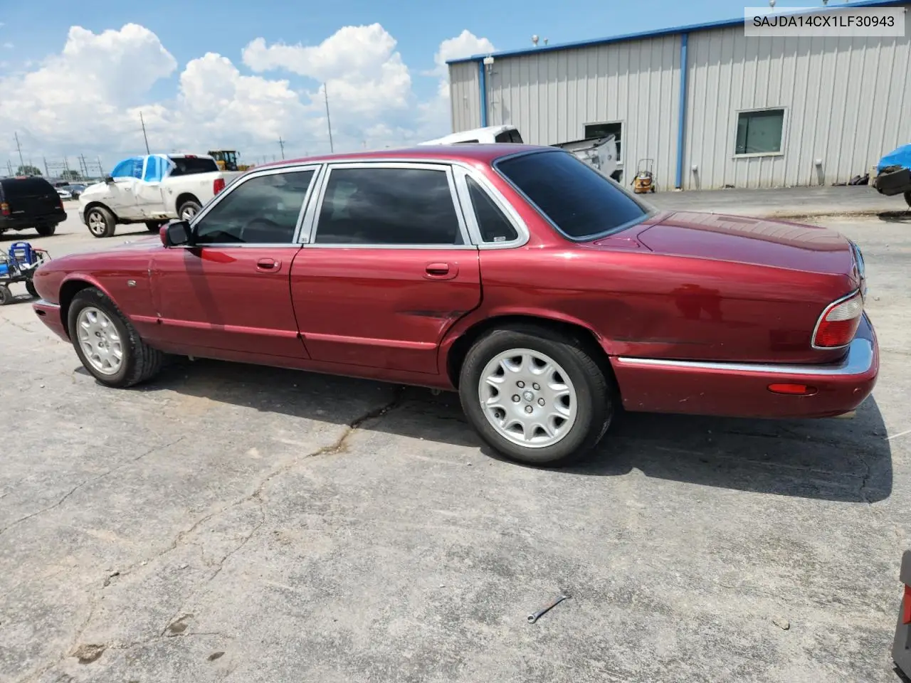 2001 Jaguar Xj8 VIN: SAJDA14CX1LF30943 Lot: 64380685