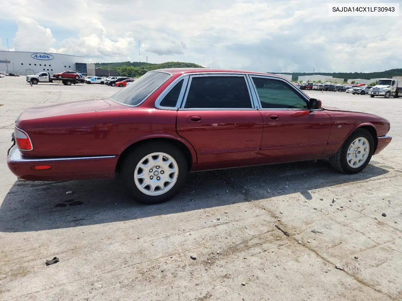 2001 Jaguar Xj8 VIN: SAJDA14CX1LF30943 Lot: 64380685