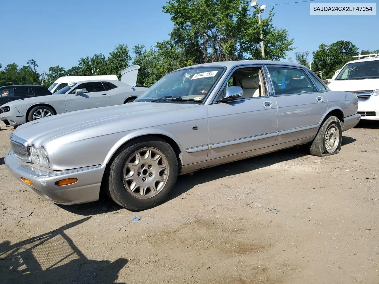 2002 Jaguar Vandenplas VIN: SAJDA24CX2LF47054 Lot: 61947155