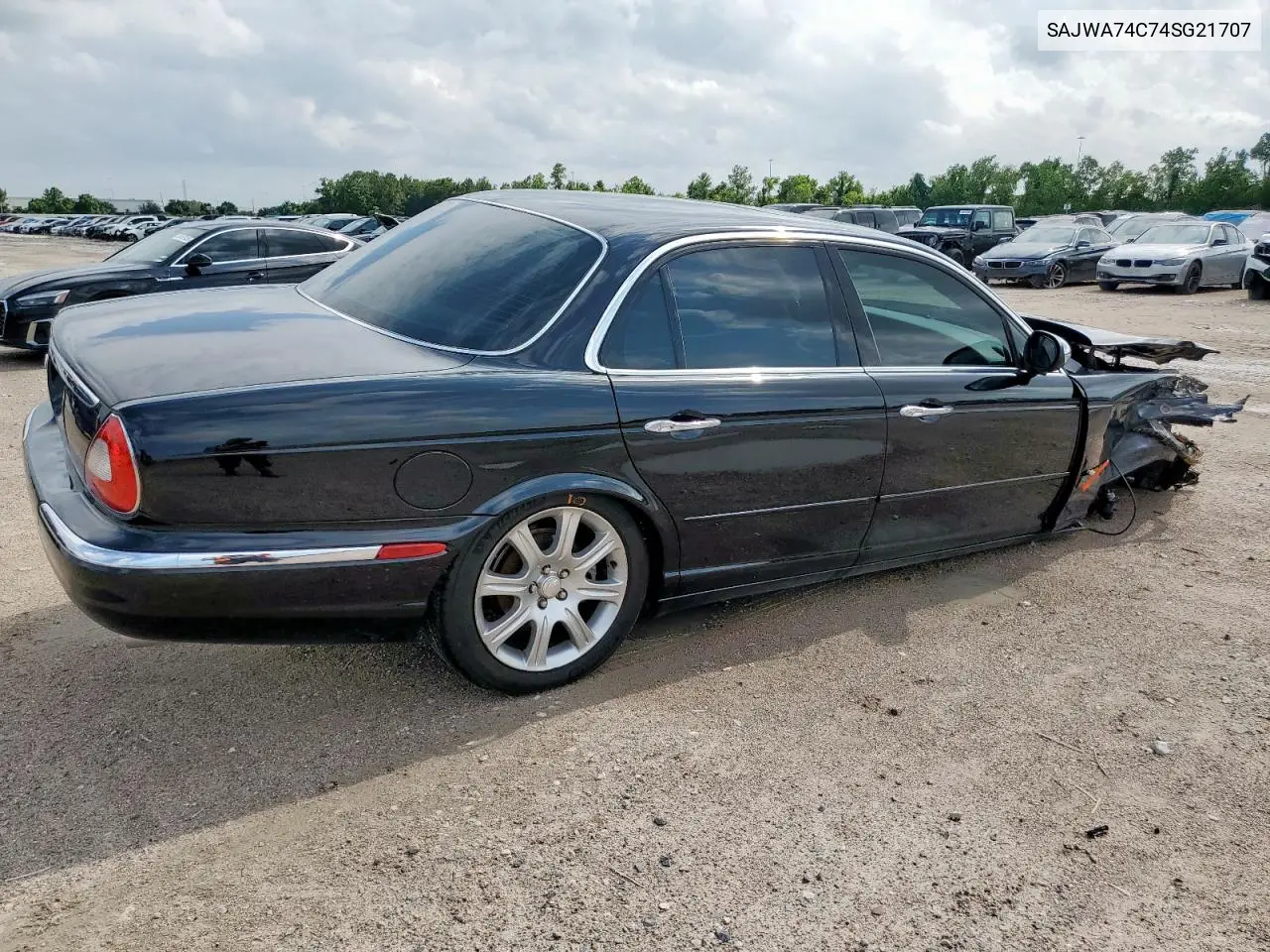 2004 Jaguar Vandenplas VIN: SAJWA74C74SG21707 Lot: 59149925