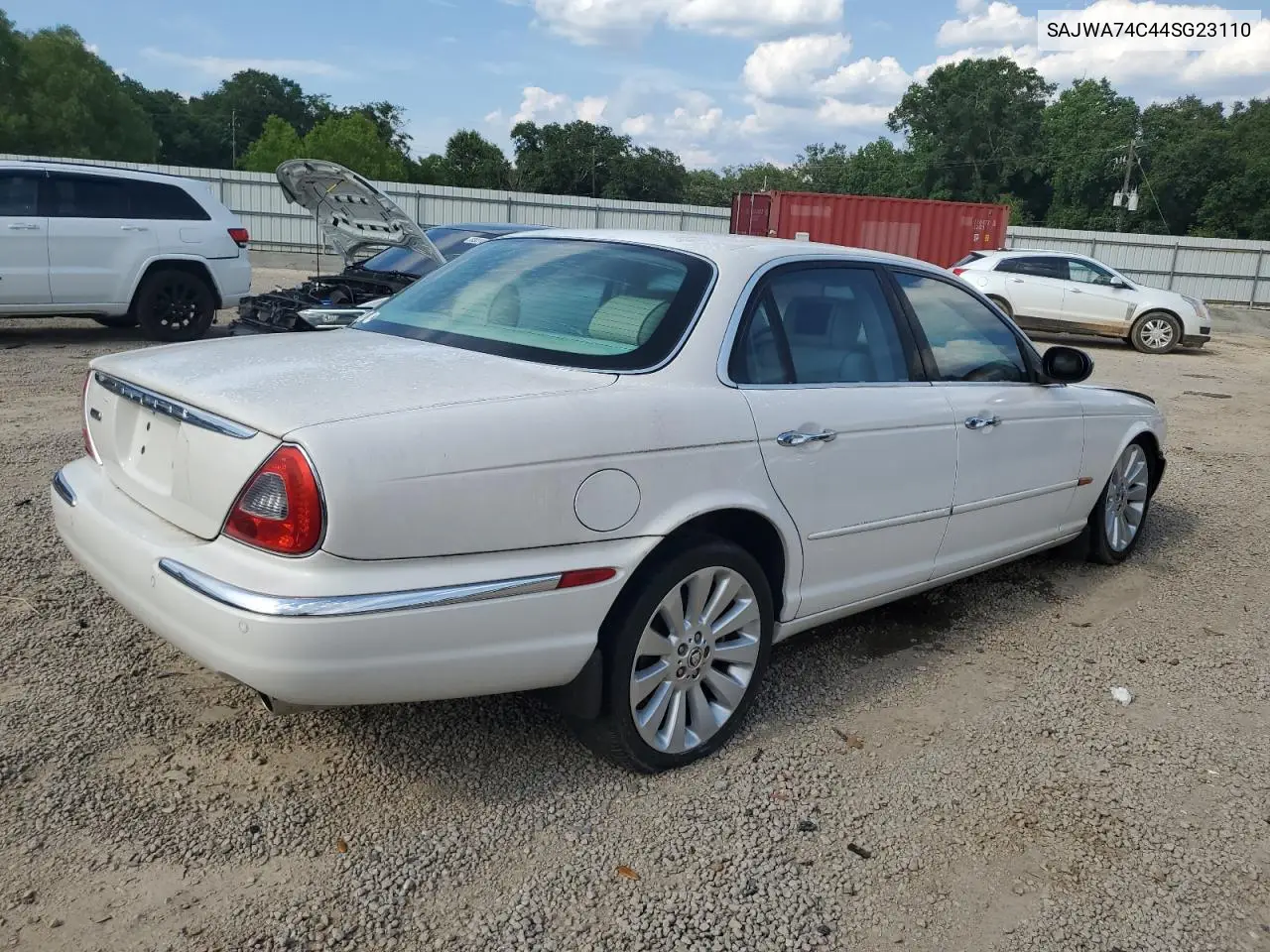 2004 Jaguar Vandenplas VIN: SAJWA74C44SG23110 Lot: 62593015