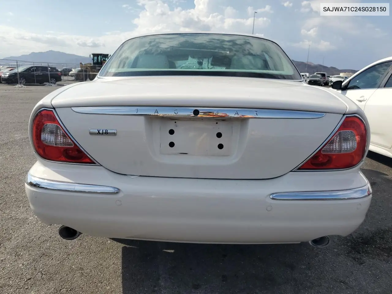 2004 Jaguar Xj8 VIN: SAJWA71C24SG28150 Lot: 65222525