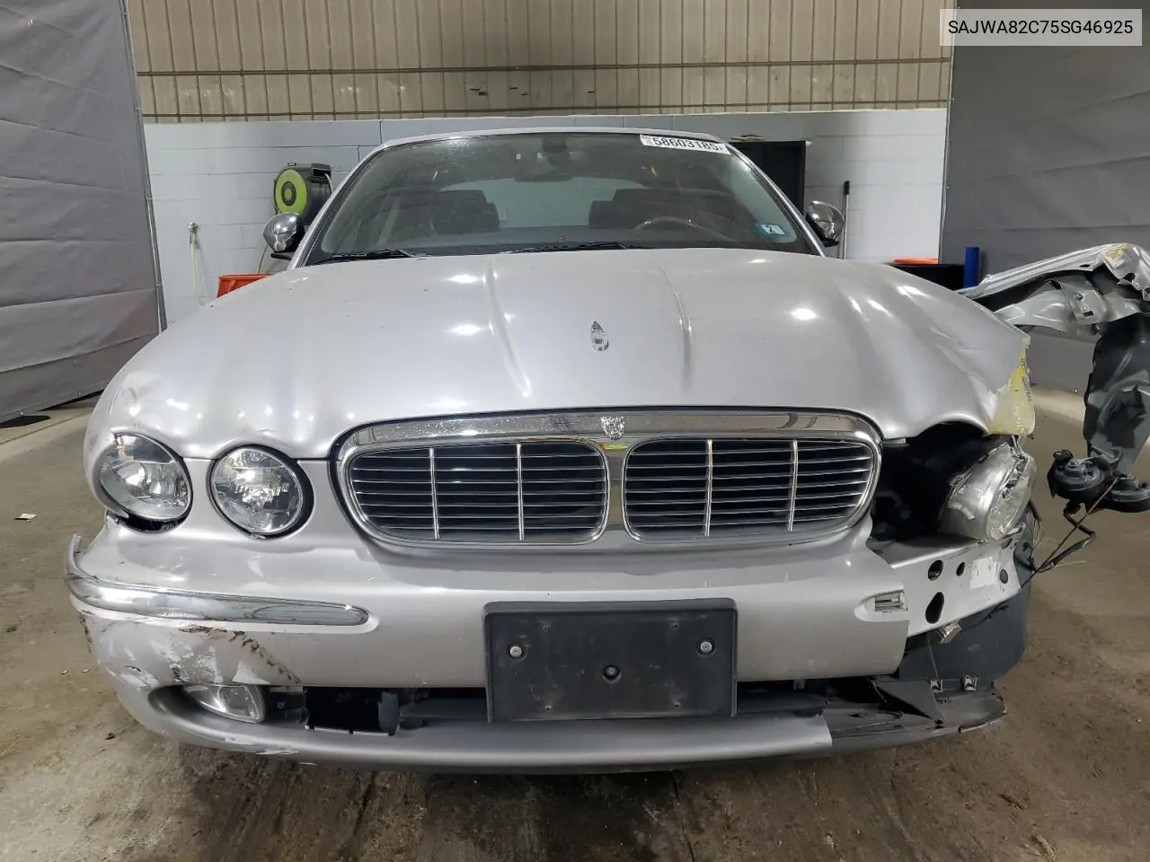 2005 Jaguar Vandenplas VIN: SAJWA82C75SG46925 Lot: 58603185