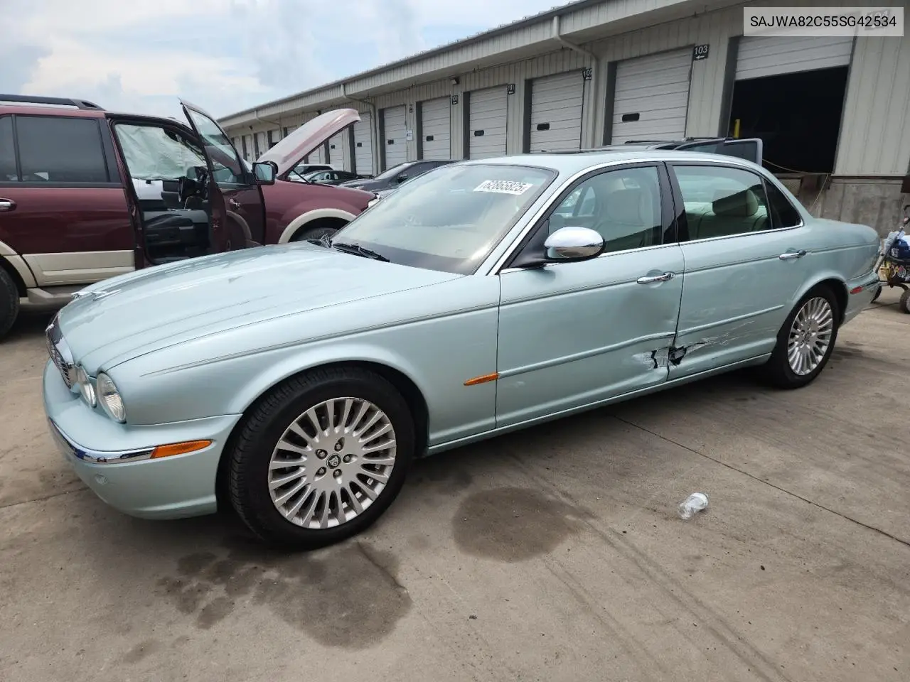 2005 Jaguar Vandenplas VIN: SAJWA82C55SG42534 Lot: 62865825
