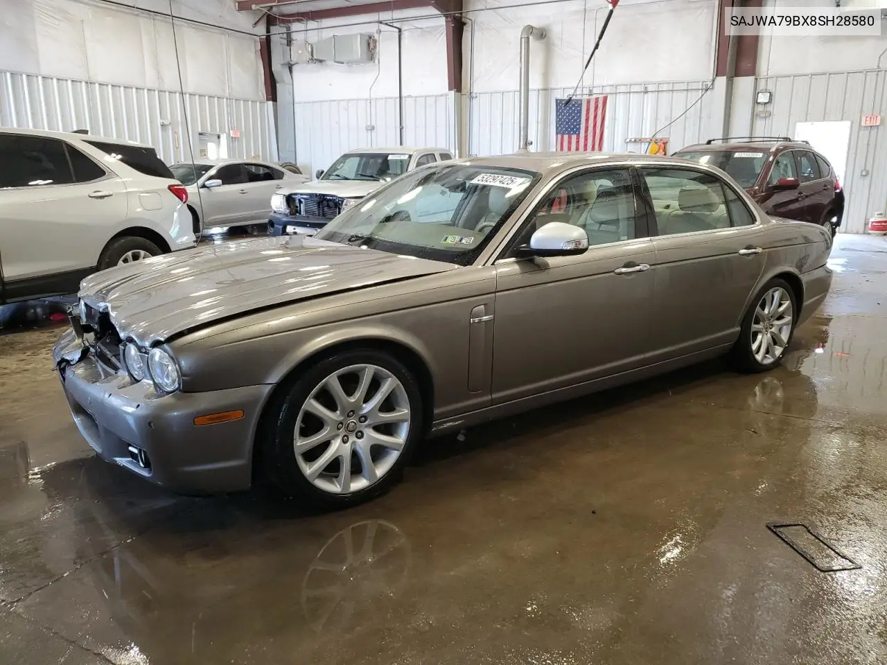 2008 Jaguar Xj8 L VIN: SAJWA79BX8SH28580 Lot: 53297425