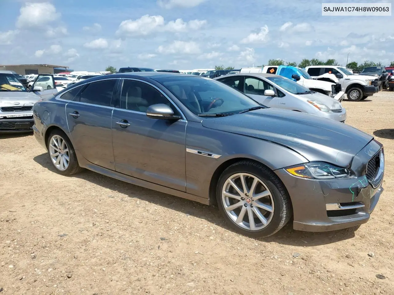 2017 Jaguar Xj VIN: SAJWA1C74H8W09063 Lot: 63699735