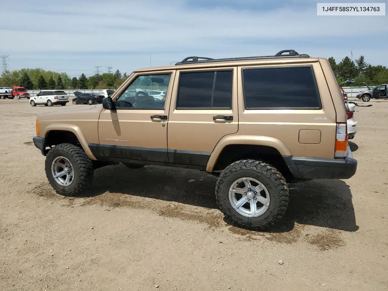 2000 Jeep Cherokee Classic VIN: 1J4FF58S7YL134763 Lot: 55957205
