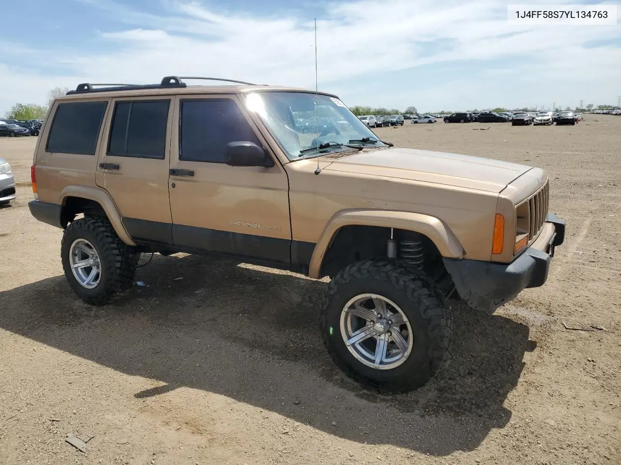 2000 Jeep Cherokee Classic VIN: 1J4FF58S7YL134763 Lot: 55957205