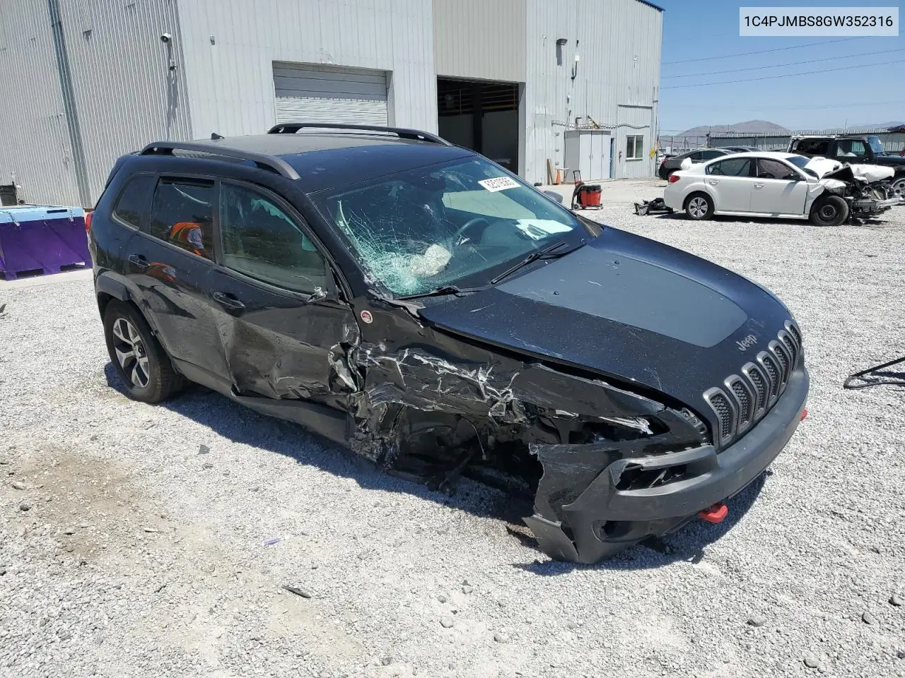 2016 Jeep Cherokee Trailhawk VIN: 1C4PJMBS8GW352316 Lot: 62519365