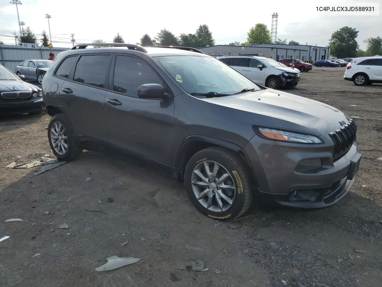 2018 Jeep Cherokee Latitude VIN: 1C4PJLCX3JD588931 Lot: 62922455
