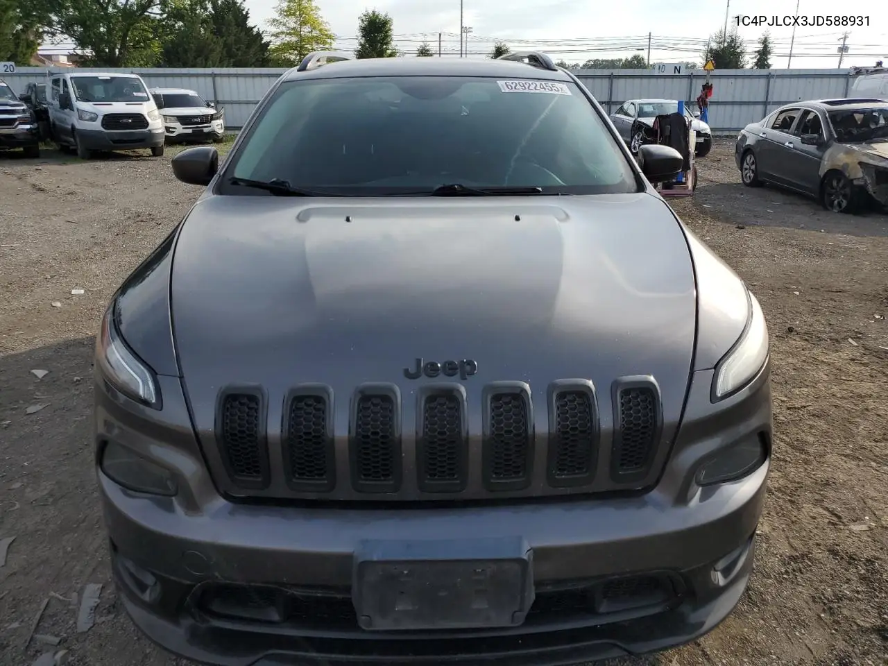 2018 Jeep Cherokee Latitude VIN: 1C4PJLCX3JD588931 Lot: 62922455