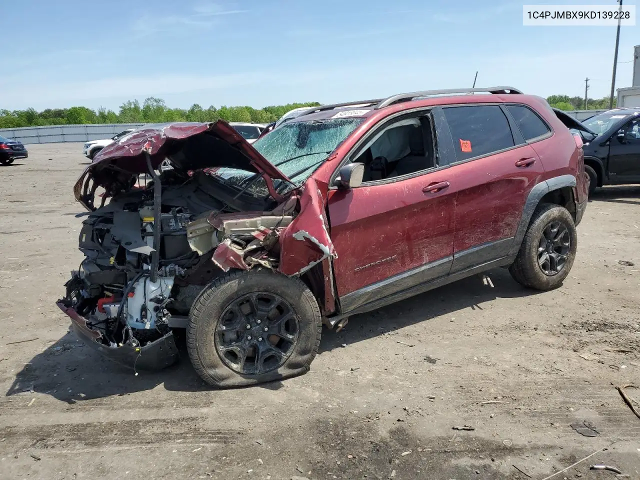 2019 Jeep Cherokee Trailhawk VIN: 1C4PJMBX9KD139228 Lot: 54913045