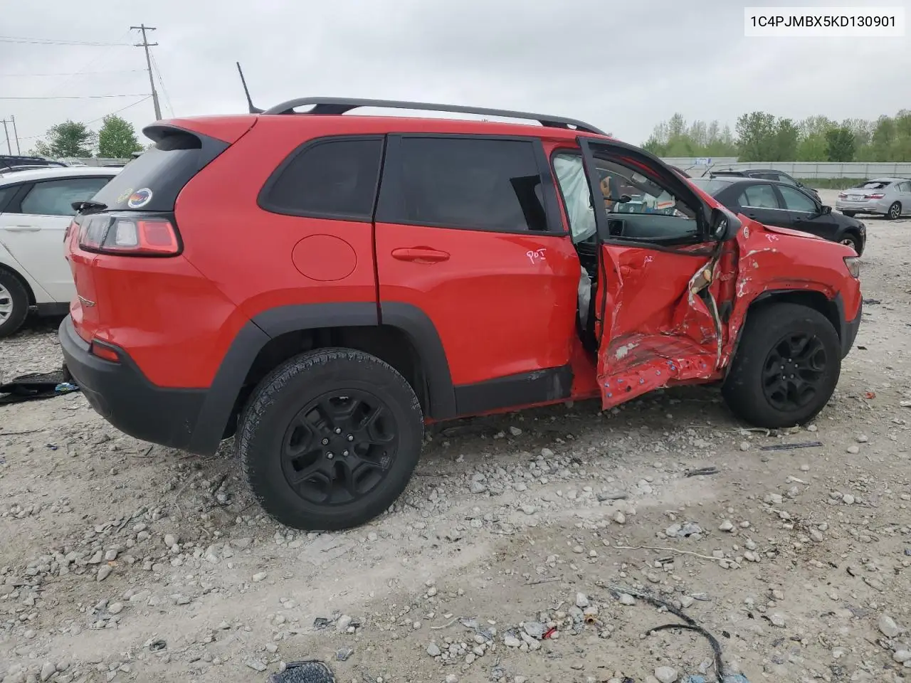 2019 Jeep Cherokee Trailhawk VIN: 1C4PJMBX5KD130901 Lot: 56752985