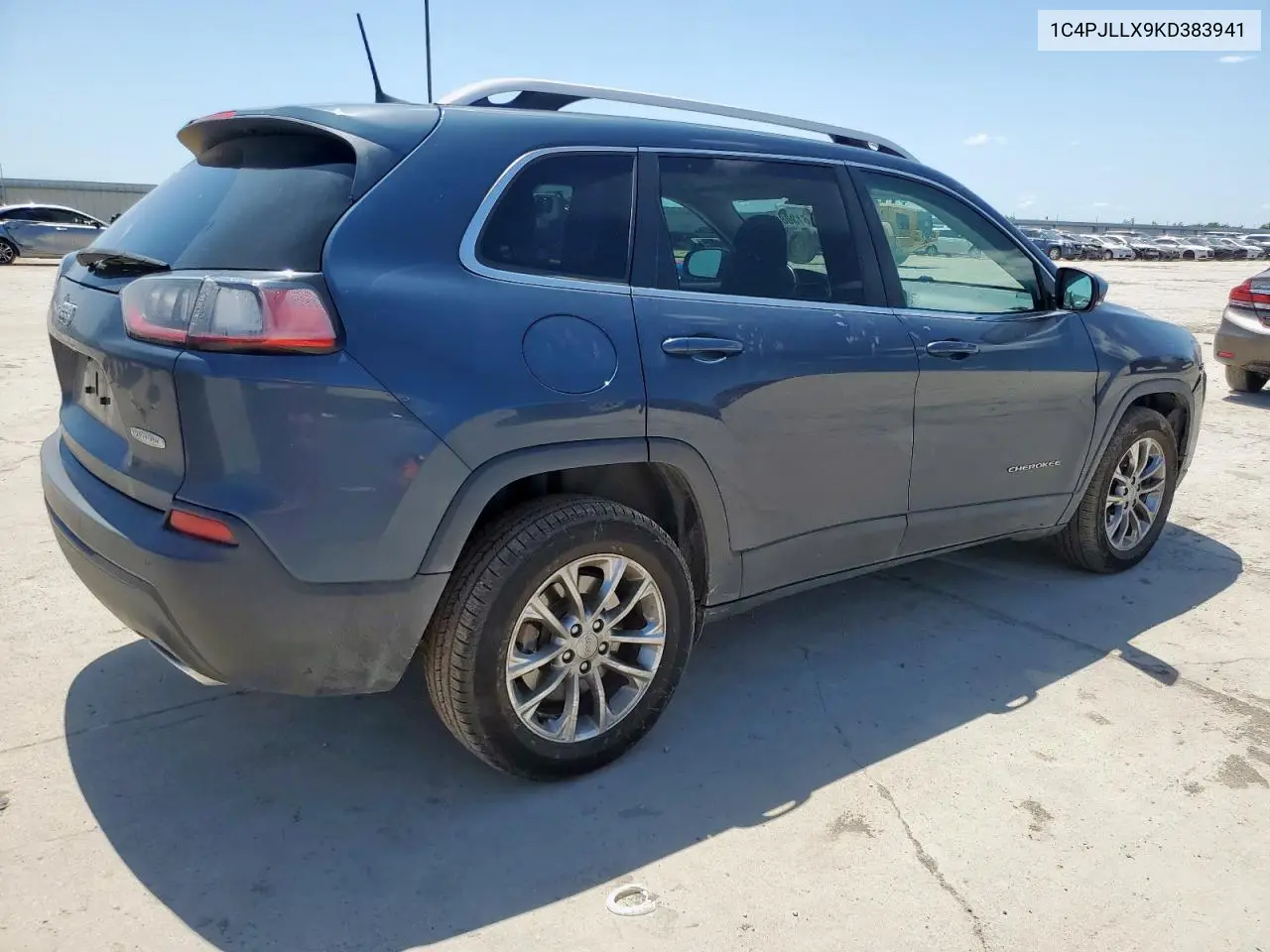 2019 Jeep Cherokee Latitude Plus VIN: 1C4PJLLX9KD383941 Lot: 61308855