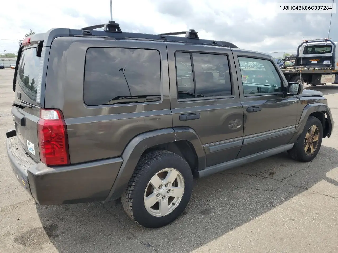 2006 Jeep Commander VIN: 1J8HG48K86C337284 Lot: 55596205
