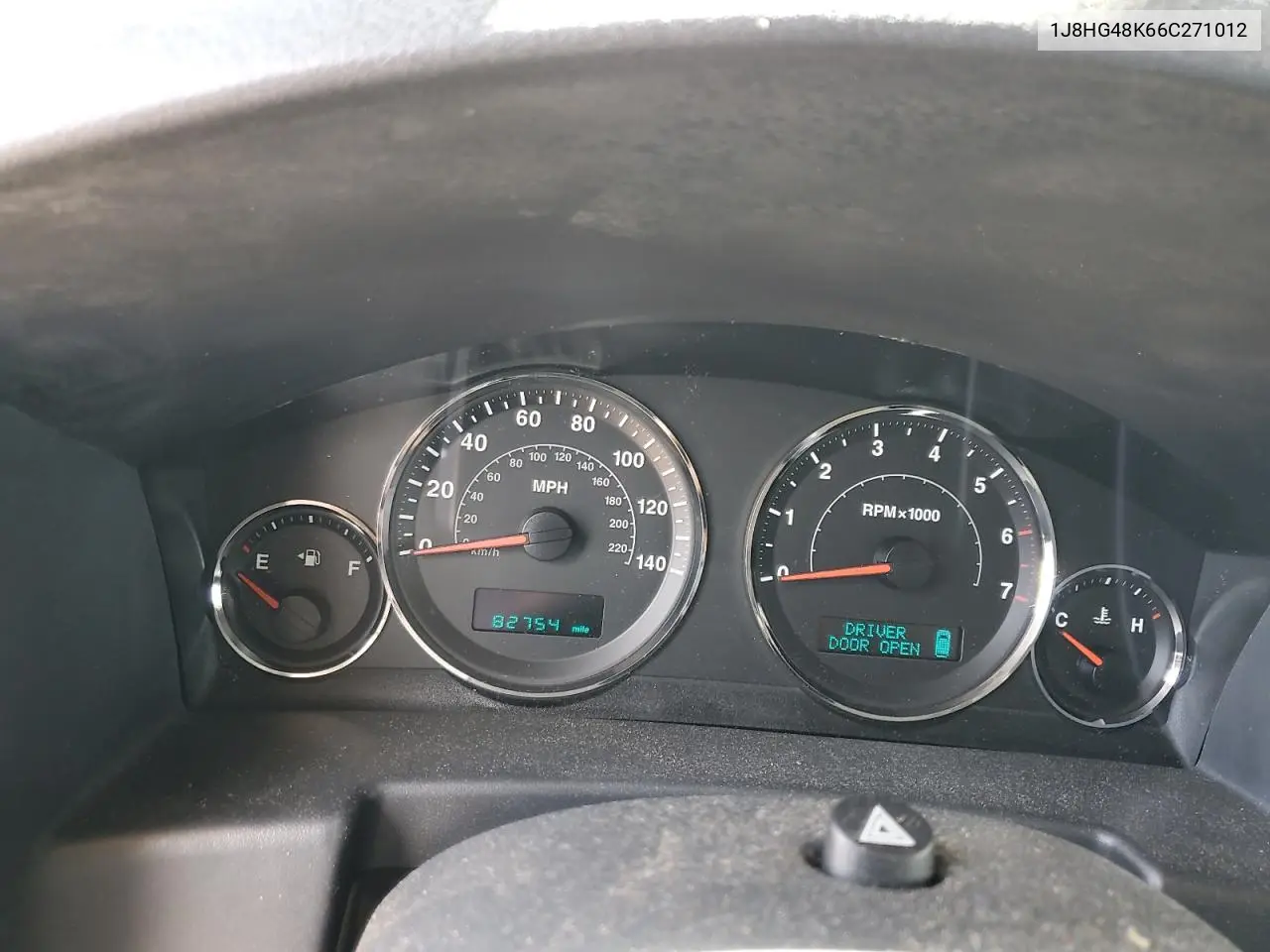 2006 Jeep Commander VIN: 1J8HG48K66C271012 Lot: 59786395