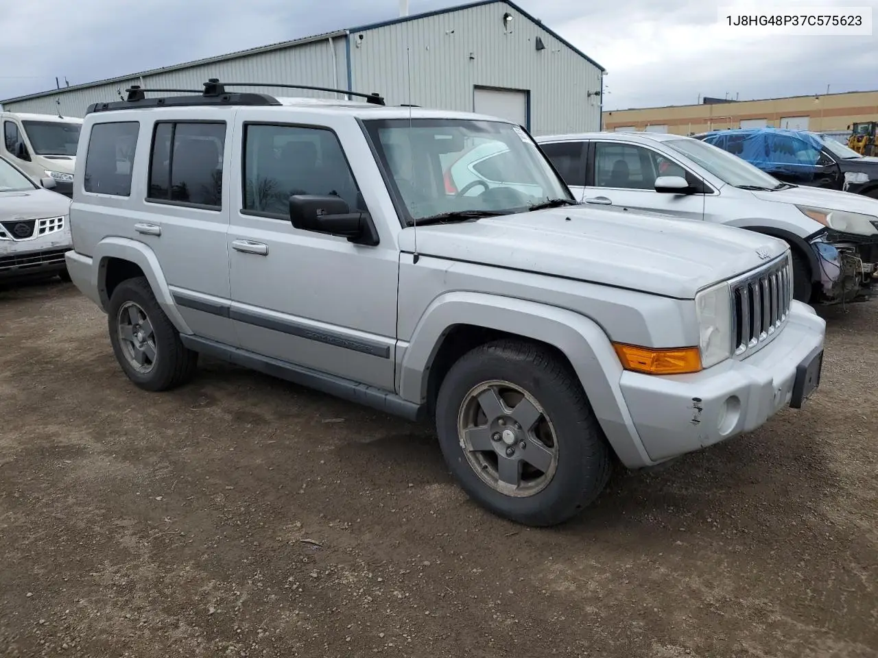 2007 Jeep Commander VIN: 1J8HG48P37C575623 Lot: 55501305