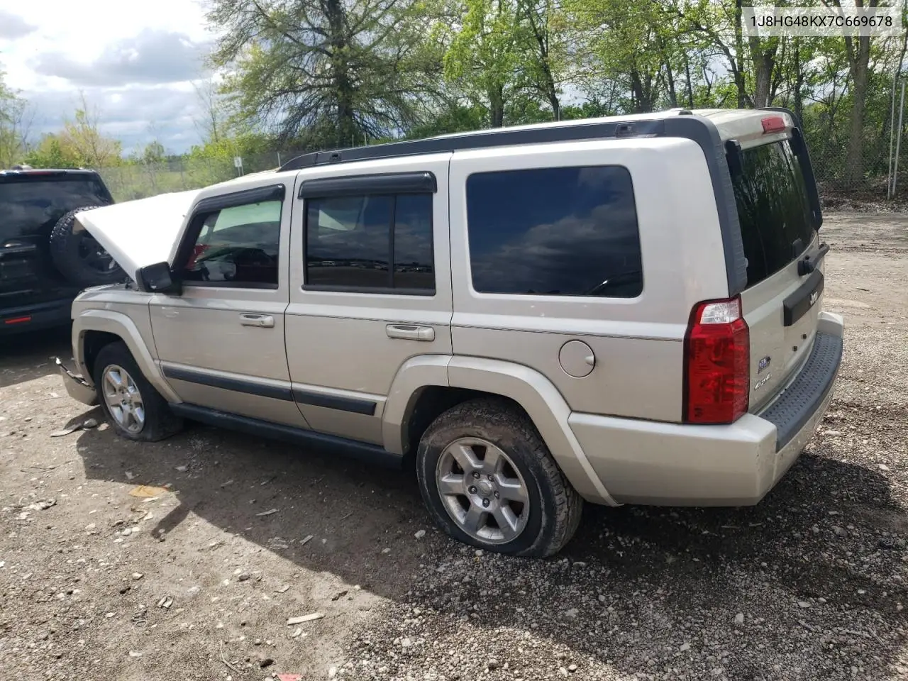 2007 Jeep Commander VIN: 1J8HG48KX7C669678 Lot: 55626625