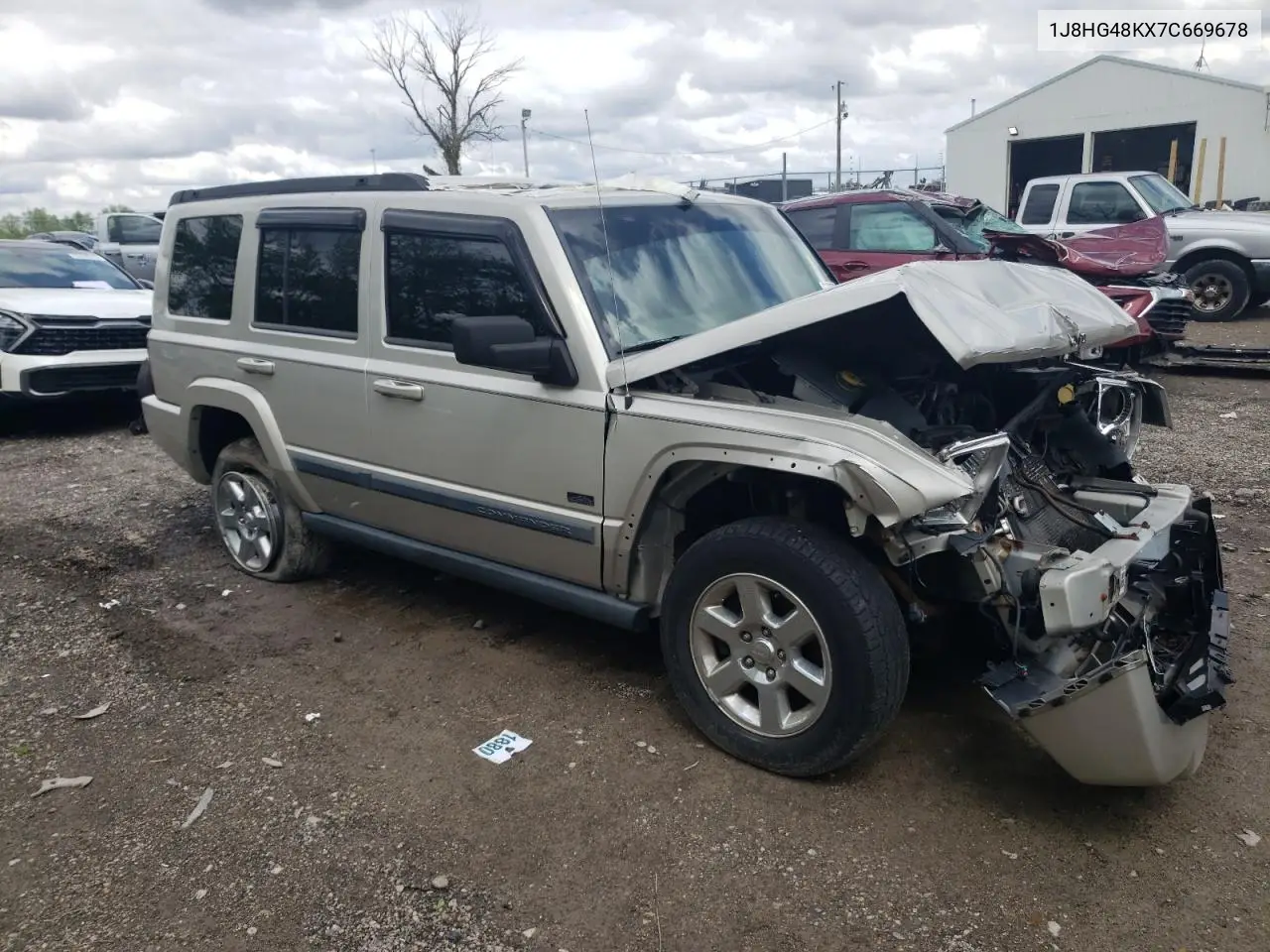 2007 Jeep Commander VIN: 1J8HG48KX7C669678 Lot: 55626625
