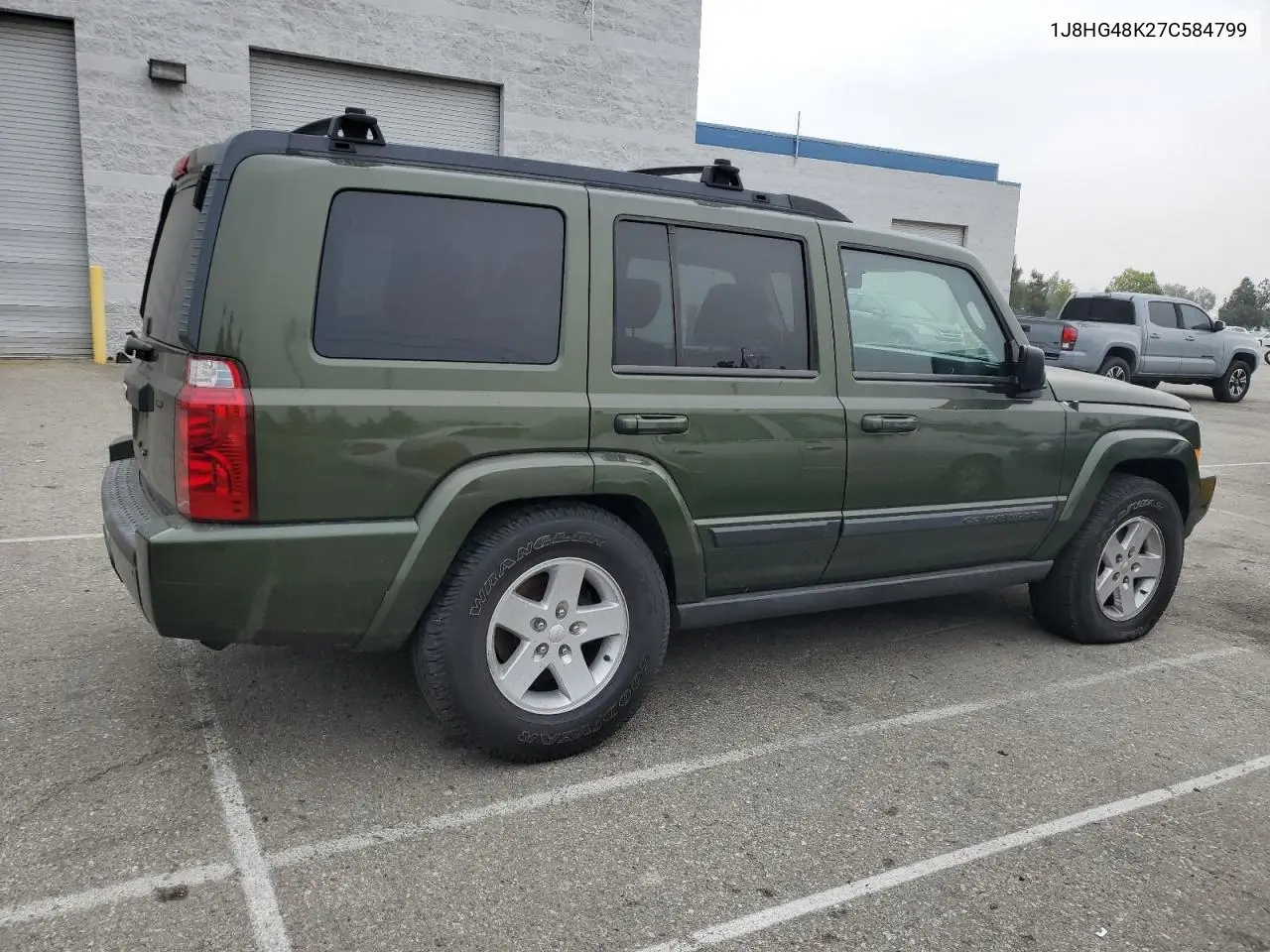 2007 Jeep Commander VIN: 1J8HG48K27C584799 Lot: 60760175