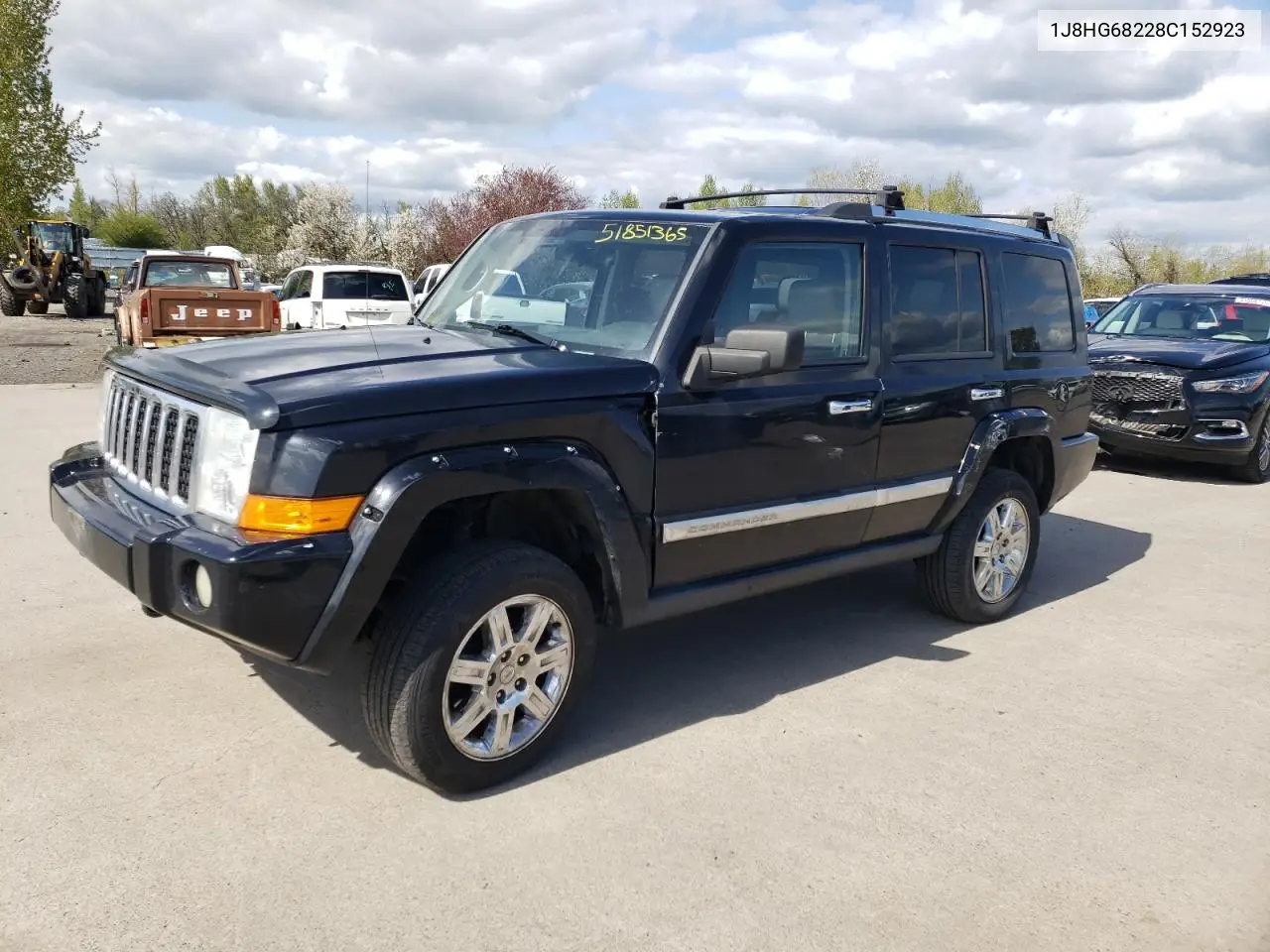 2008 Jeep Commander Overland VIN: 1J8HG68228C152923 Lot: 51851365