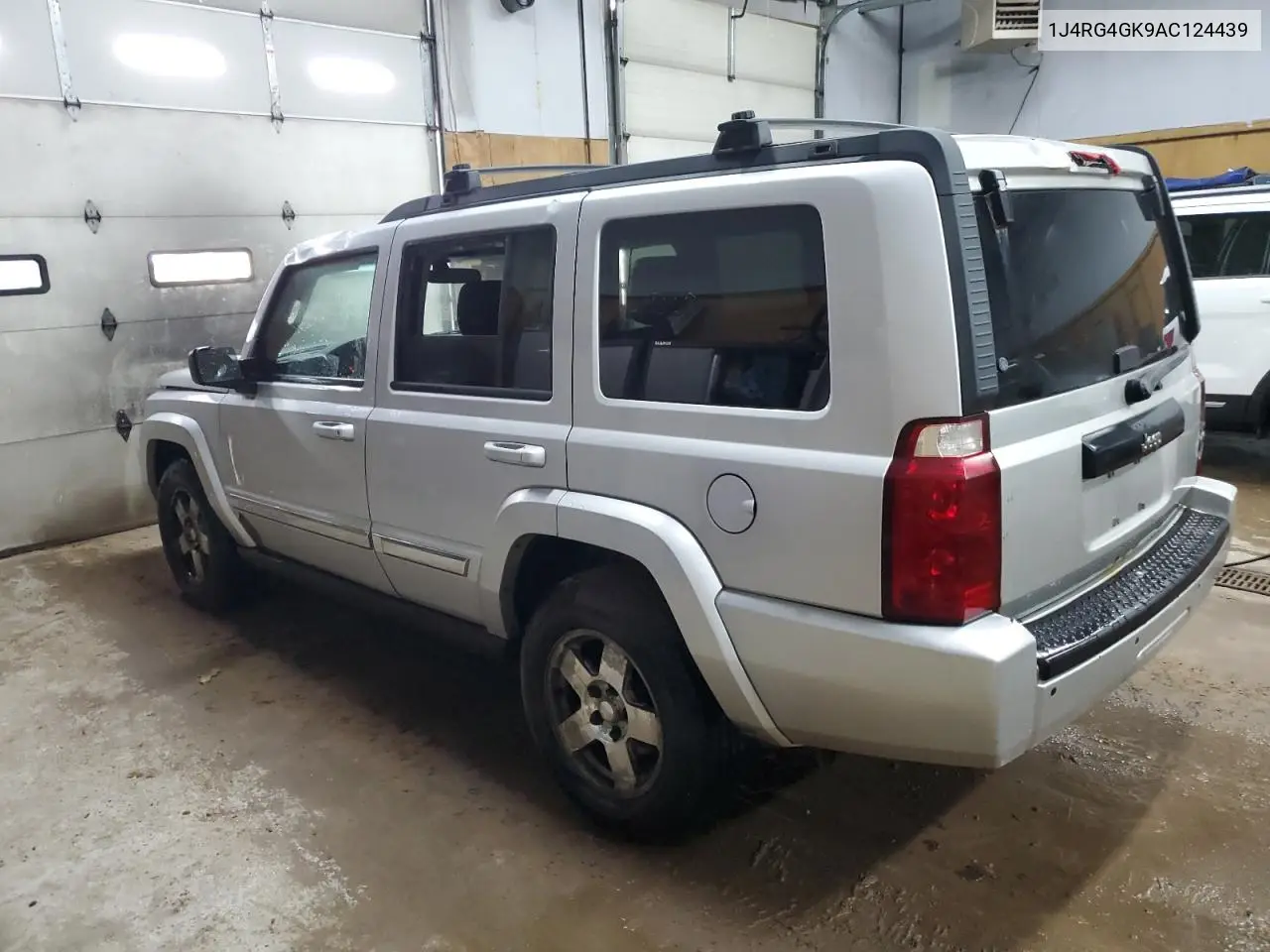 2010 Jeep Commander Sport VIN: 1J4RG4GK9AC124439 Lot: 54749315