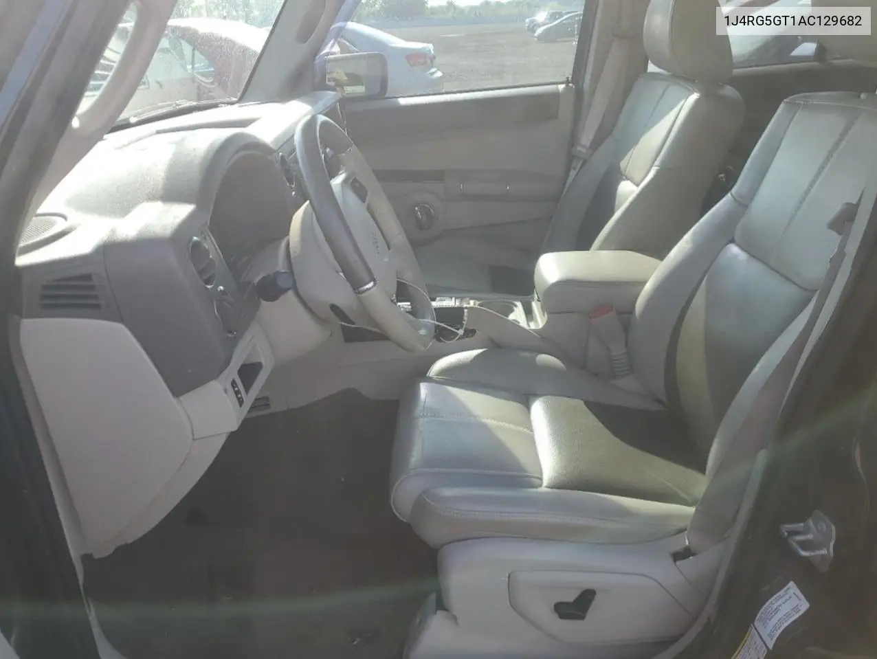 2010 Jeep Commander Limited VIN: 1J4RG5GT1AC129682 Lot: 55215375