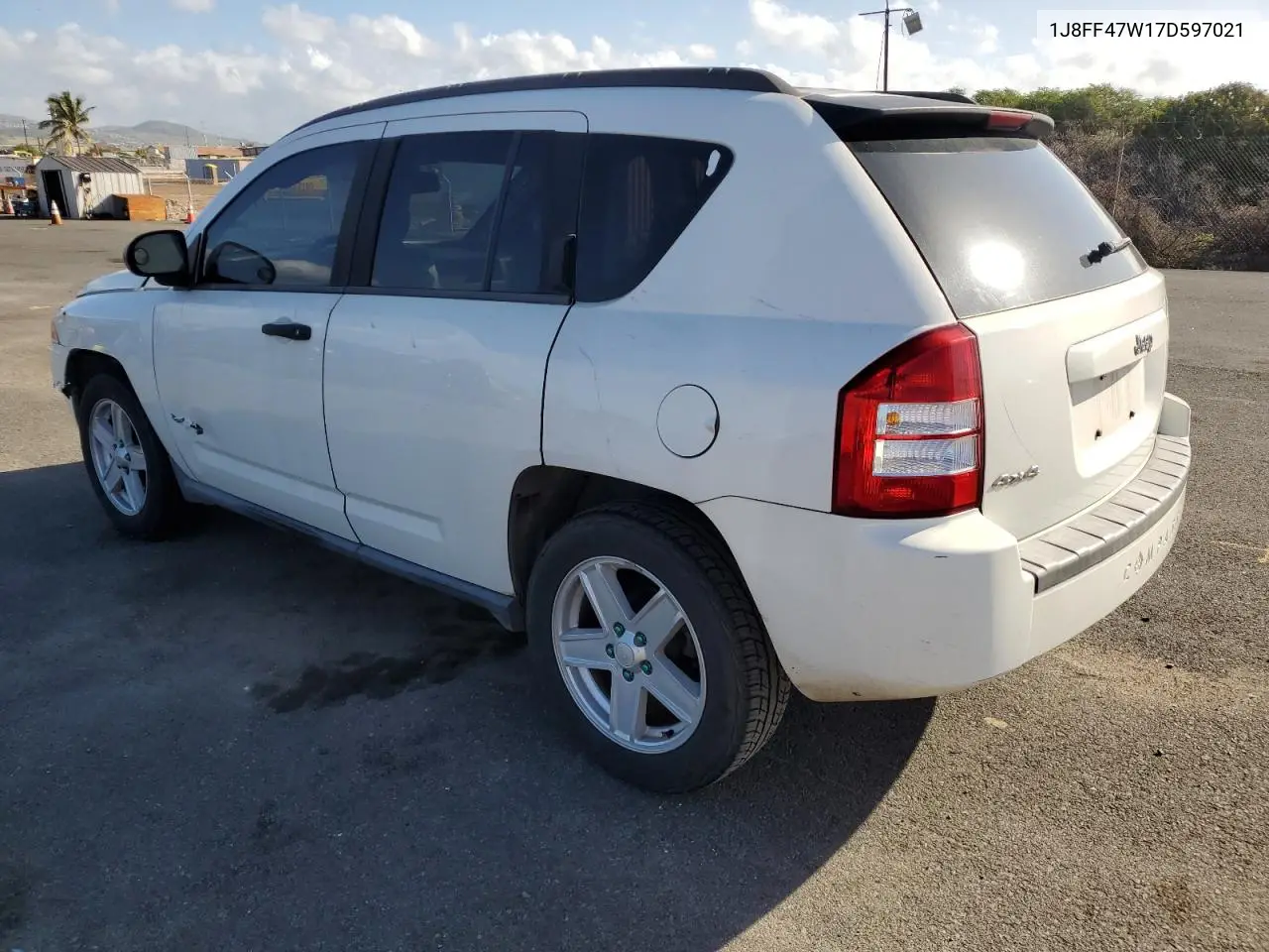 2007 Jeep Compass VIN: 1J8FF47W17D597021 Lot: 47656085