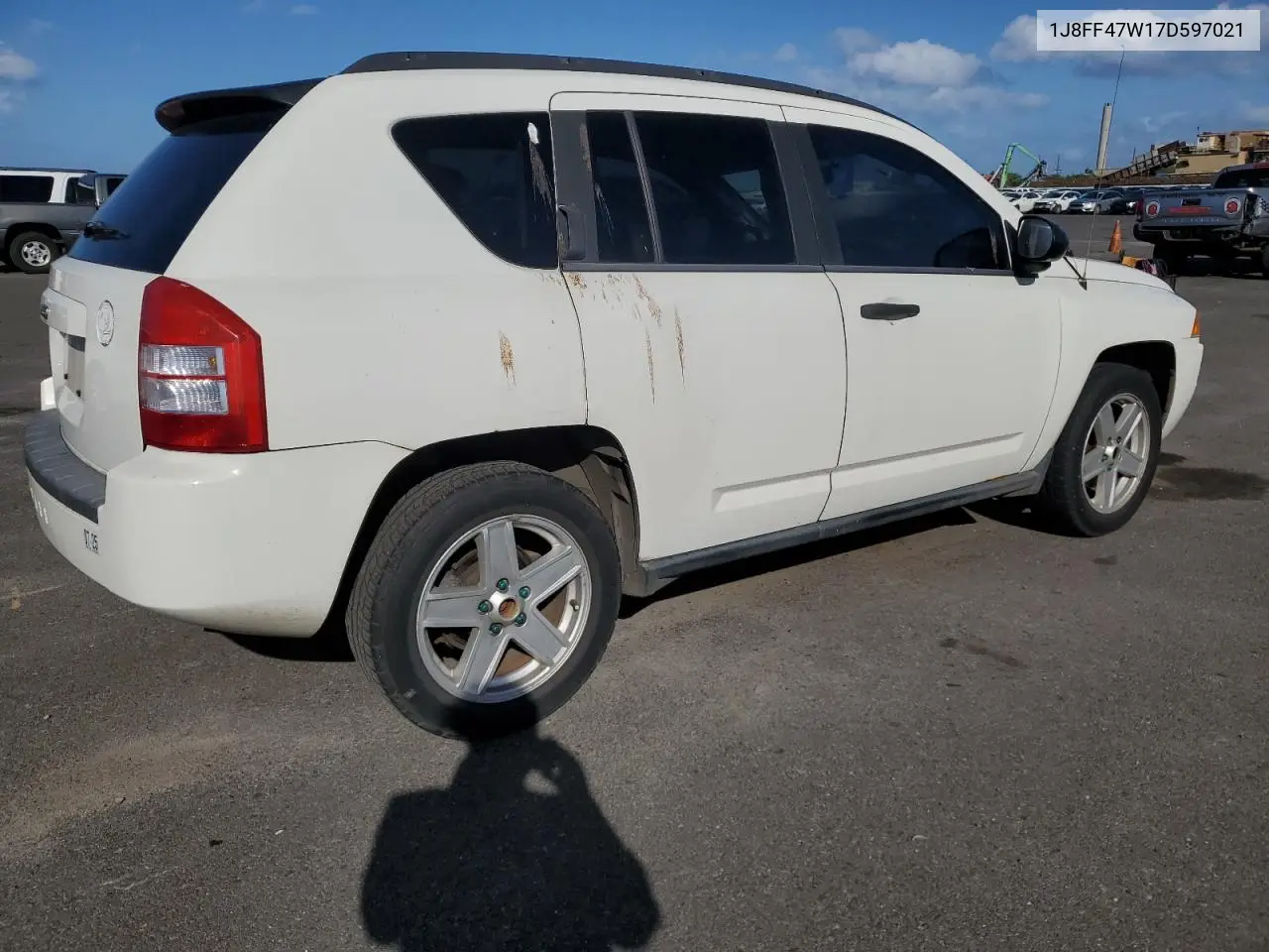 2007 Jeep Compass VIN: 1J8FF47W17D597021 Lot: 47656085