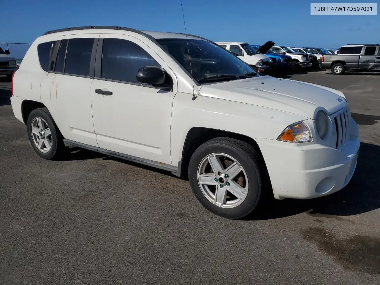 2007 Jeep Compass VIN: 1J8FF47W17D597021 Lot: 47656085