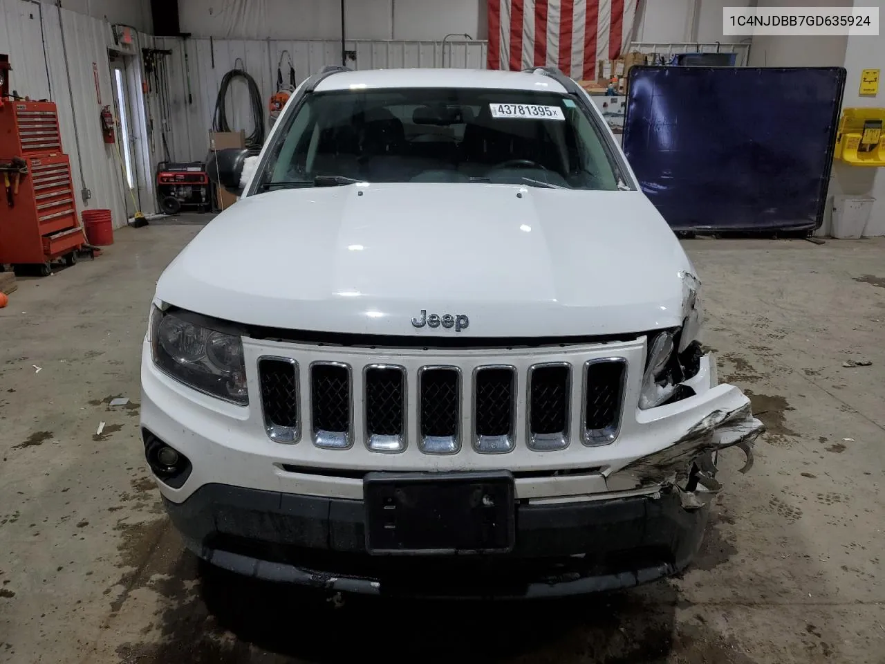 2016 Jeep Compass Sport VIN: 1C4NJDBB7GD635924 Lot: 43781395