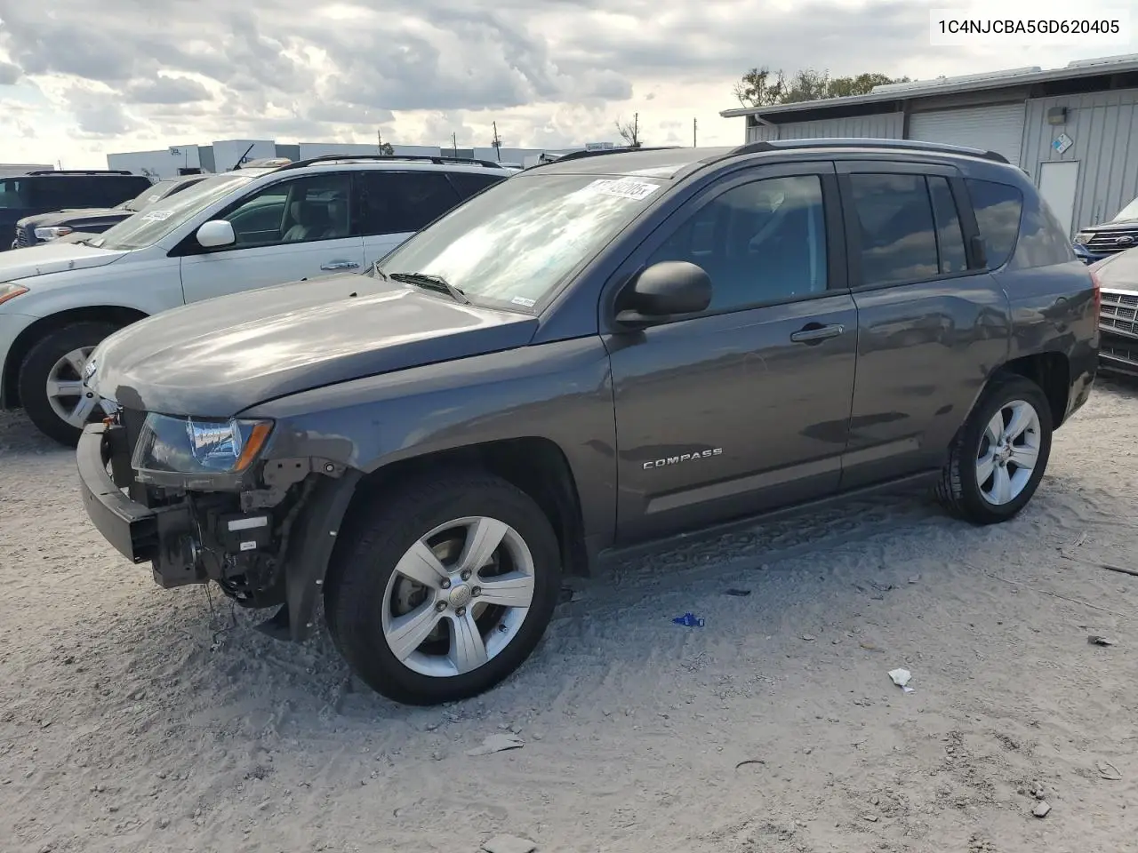 2016 Jeep Compass Sport VIN: 1C4NJCBA5GD620405 Lot: 45321045